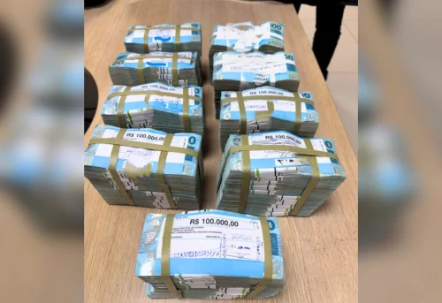 PF apreende R$ 900 mil em espécie com deputado estadual Nilton Franco no Tocantins