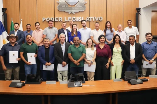 Pré-candidata ao Governo, Dorinha visita Câmara de Palmas e tem atuação destacada por vereador Thiago Borges