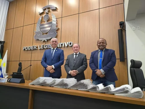 CCJ de Palmas analisa centenas de projetos na retomada sob liderança de Juarez Rigol