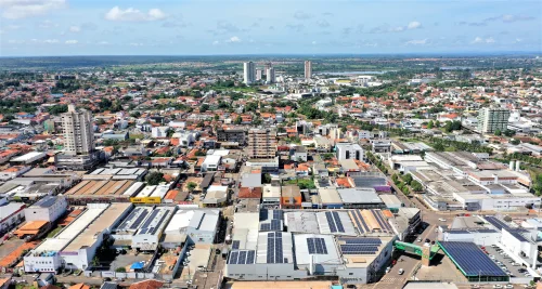 Prefeitura de Araguaína publica concurso com 1,5 mil vagas e salários de até R$ 16,4 mil
