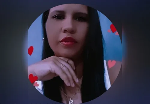 Mulher morre após carro capotar ao colidir com animal na BR-242, no TO