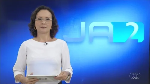 EUA bombardeiam Irã pelo 2º dia; Teerã anuncia fechamento do Estreito de Ormuz