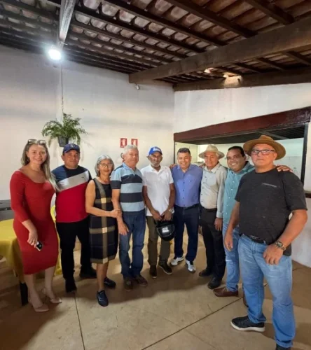 Vereador Folha participa de assinatura para revitalização de estradas rurais em Palmas